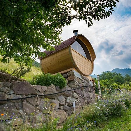 Agriturismo Alveare Sul Lago Pisogne Bagian luar foto