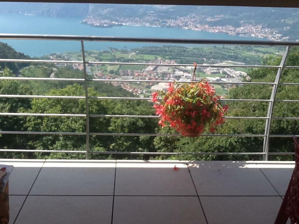 Agriturismo Alveare Sul Lago Pisogne Bagian luar foto
